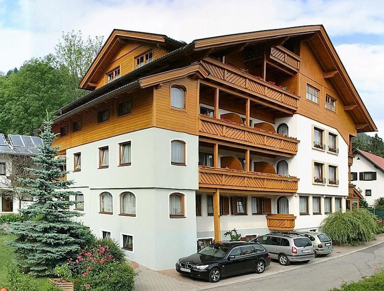 Familienhotel Steindl Millstatt Buitenkant foto